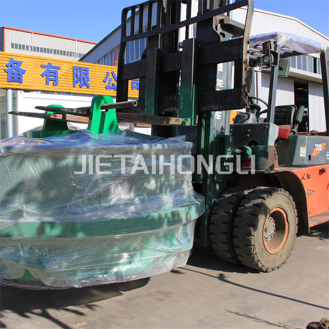 Bohrwerkzeuge als wichtiges Zubehör für Drehbohranlagen stehen zum Verkauf. 5